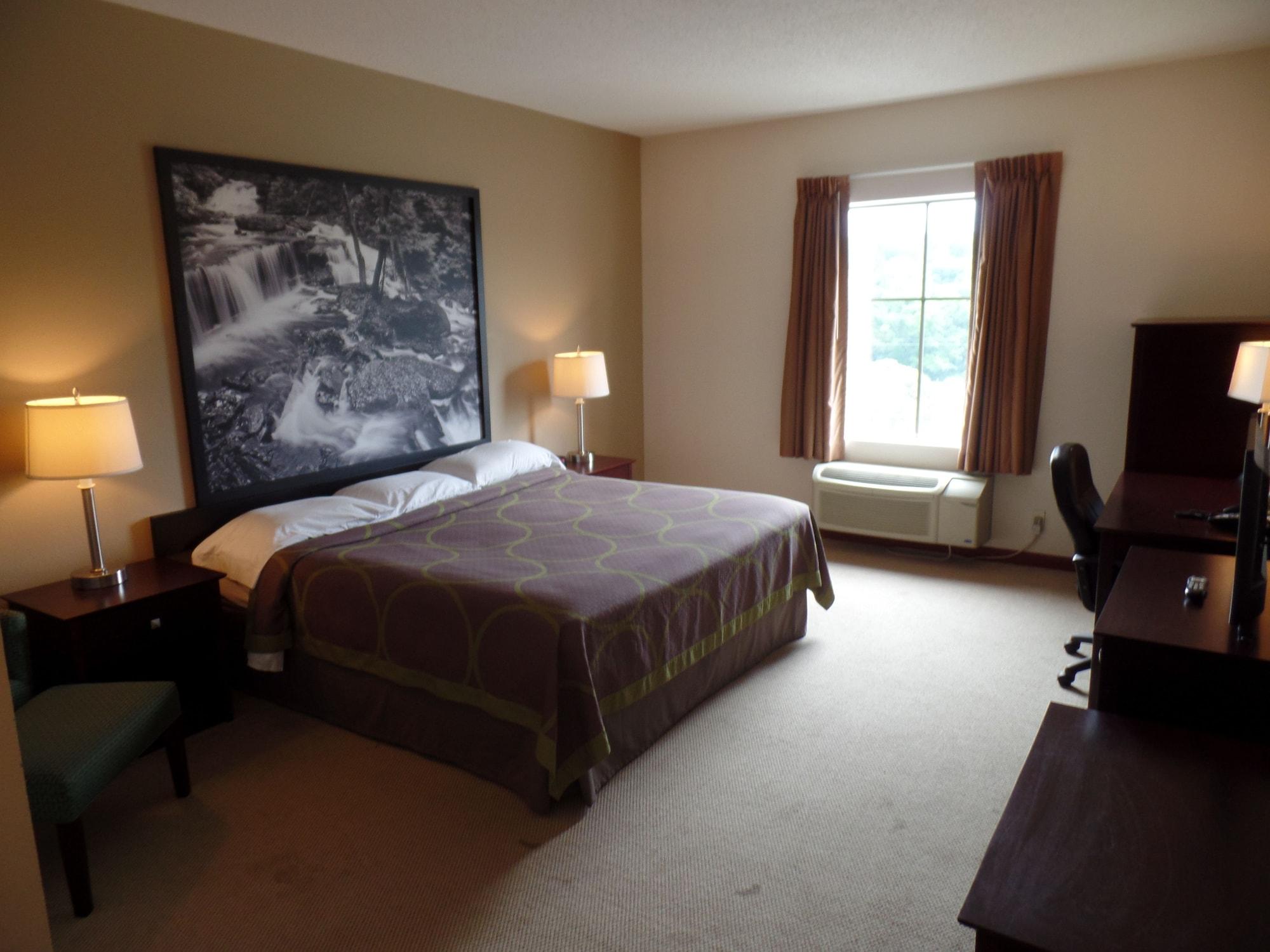 Super 8 By Wyndham Beaver Falls Exterior photo